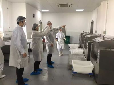 食药君开展食品生产企业专项培训 筑牢食品安全法规防线